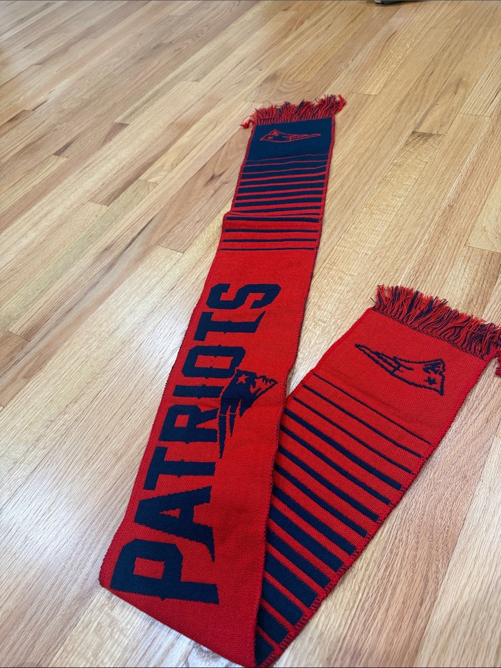 Patriots Red & Navy Knit Scarf - Team Logo Fan Accessory